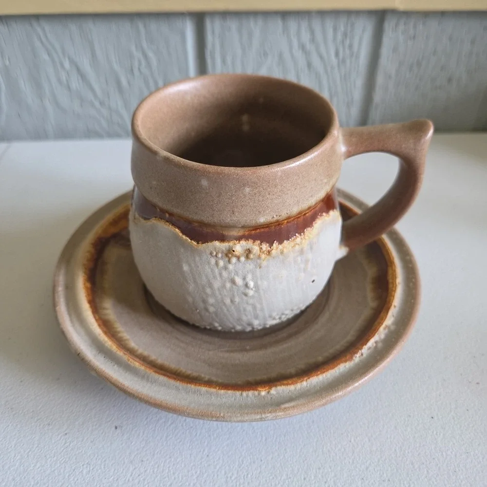 Laurentian Pottery Tundra 8-405 Tea Coffee Cup SaucerCanada Stoneware Drip Glaze